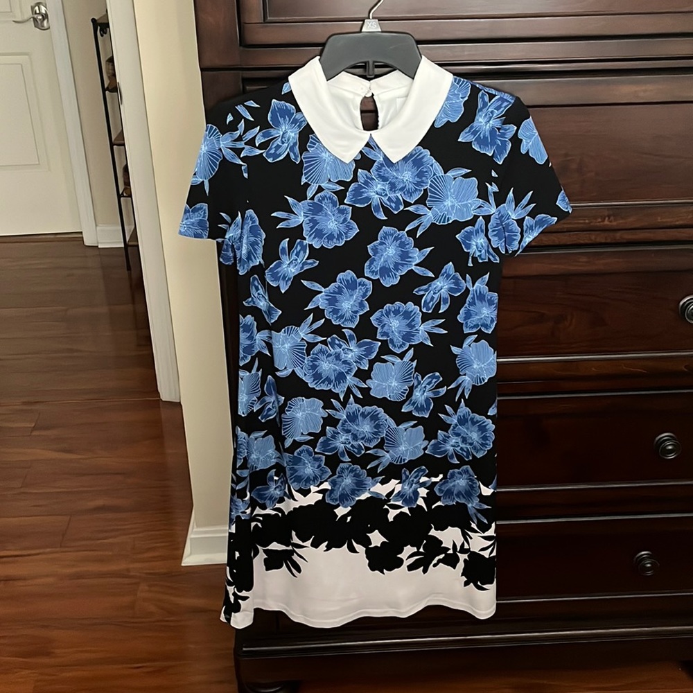 Elle black/blue floral white collar knee-length dress